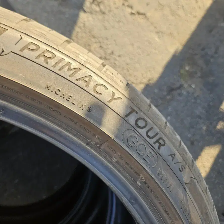 중고 미쉐린 255/40R21 & 2554021 타이어 4개