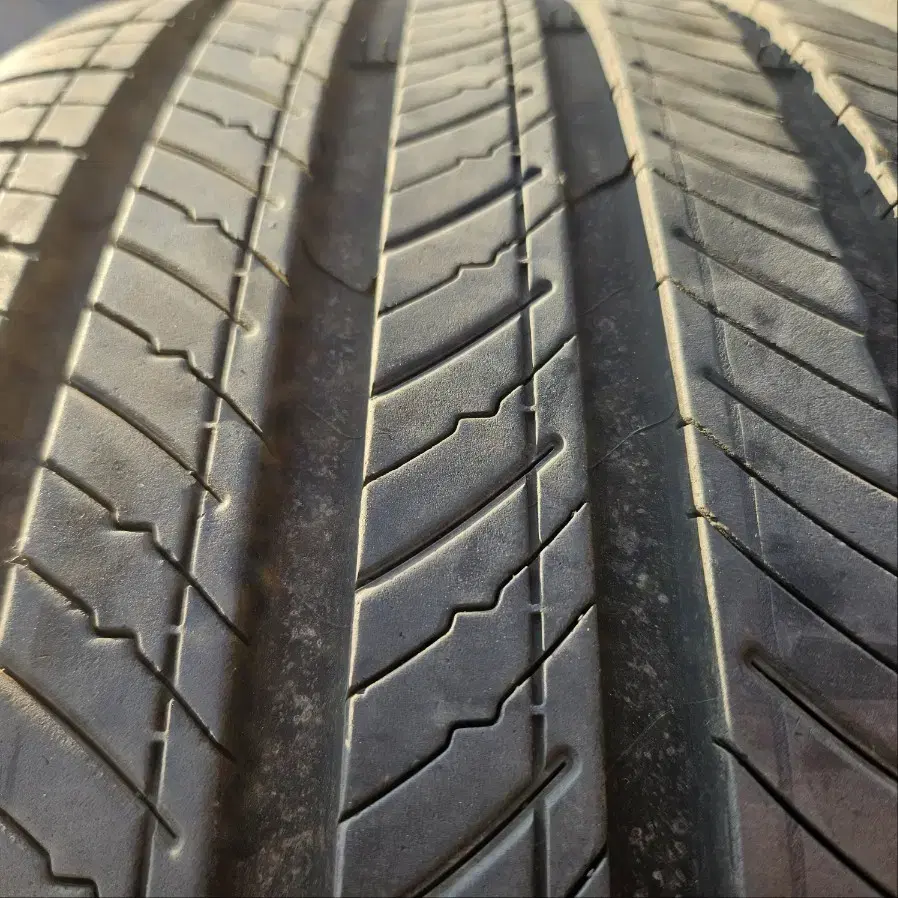 중고 미쉐린 255/40R21 & 2554021 타이어 4개