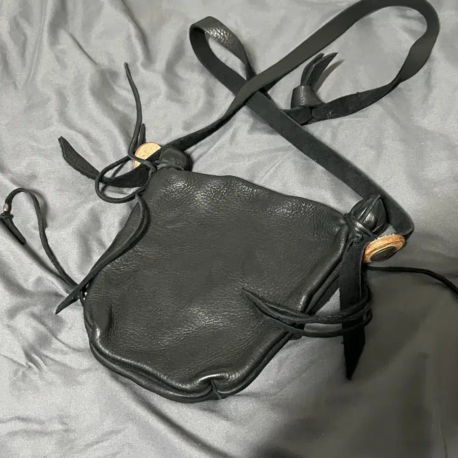 bowwow deerskin bag 디어스킨 백