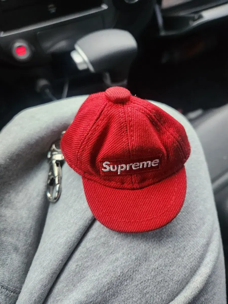 Supreme New Era Keyring