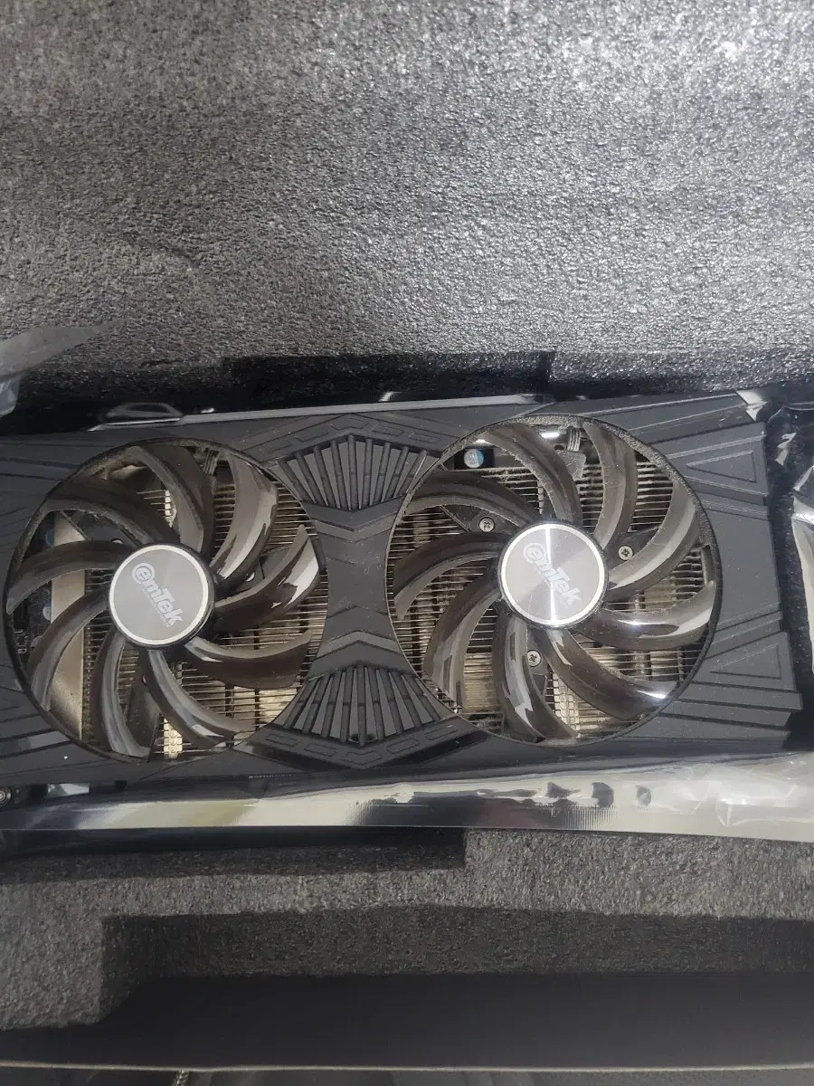 이엠택 gtx1660ti 그래픽카드