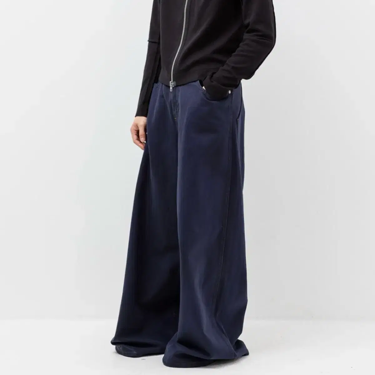 ECKHAUS LATTA ULTRA WIDE LEG JEAN