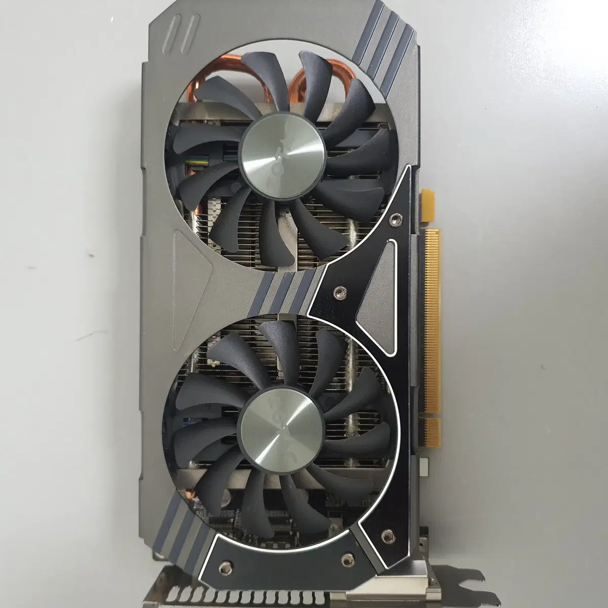 [무료배송] 중고 조텍 GTX960 D5 게이밍 그래픽카드 2GB