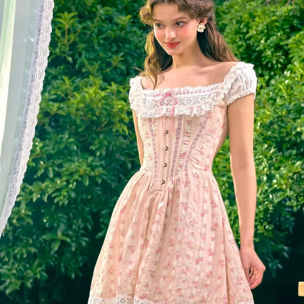 Dorothy Dollhouse corset dress빈티지 중세 드레스