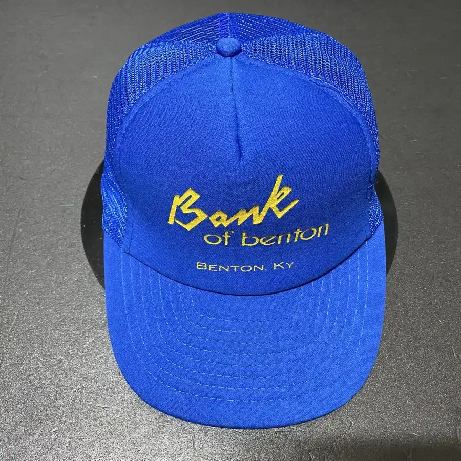 Benton vintage trucker cap