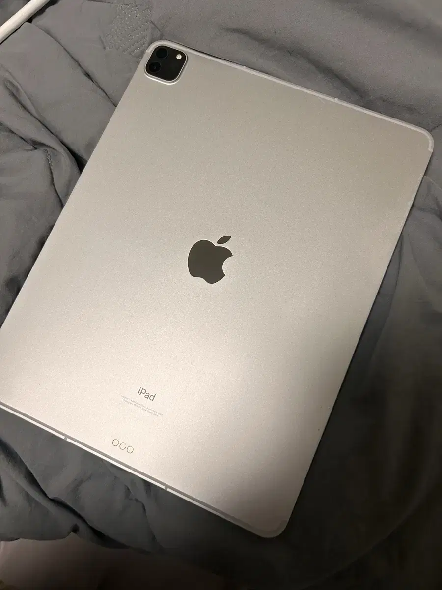 iPad Pro 5th Generation 12.9-inch Wi-Fi + Cellular (512