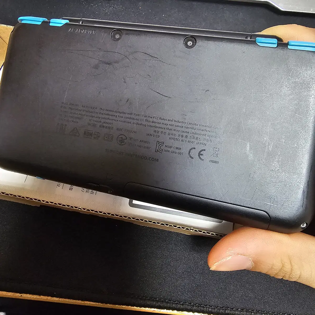 닌텐도 2DS XL 블랙 터콰이즈 박셋 팝니다!