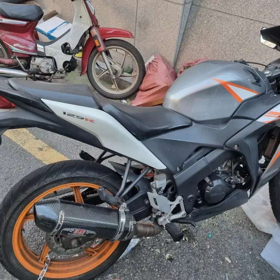 cbr125