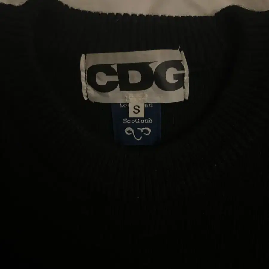 CDG 꼼데가르송 니트