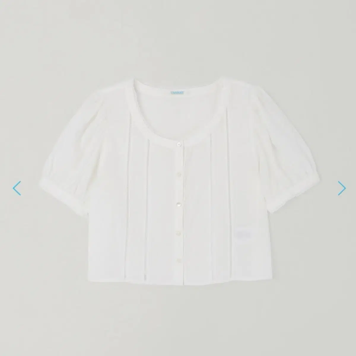 T/T Scoop neck crop blouse (ivory)