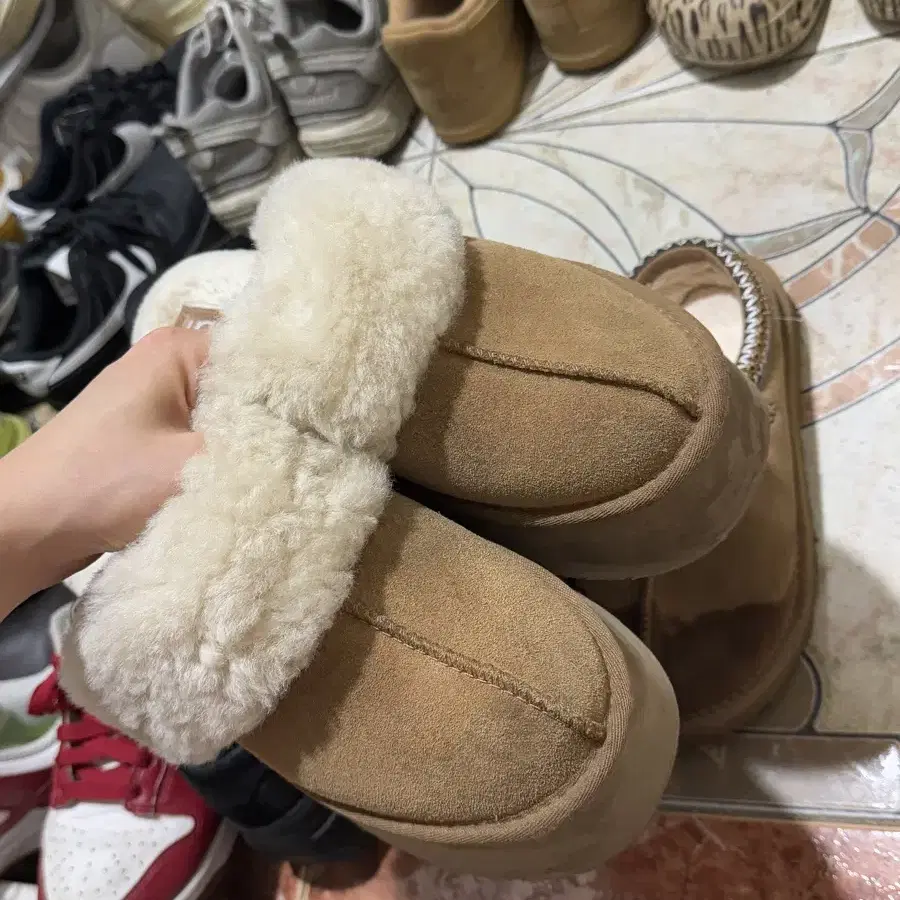 ugg 어그 펀케트 슬라이드 체스트넛 39