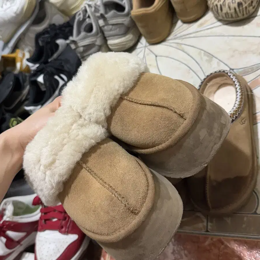 ugg 어그 펀케트 슬라이드 체스트넛 39