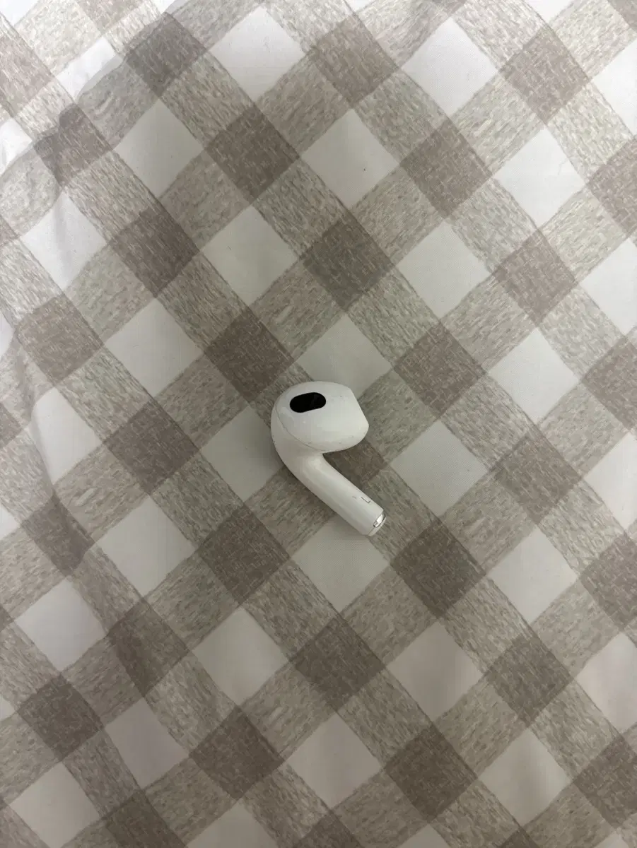 I'm selling my AirPods 3rd generation left