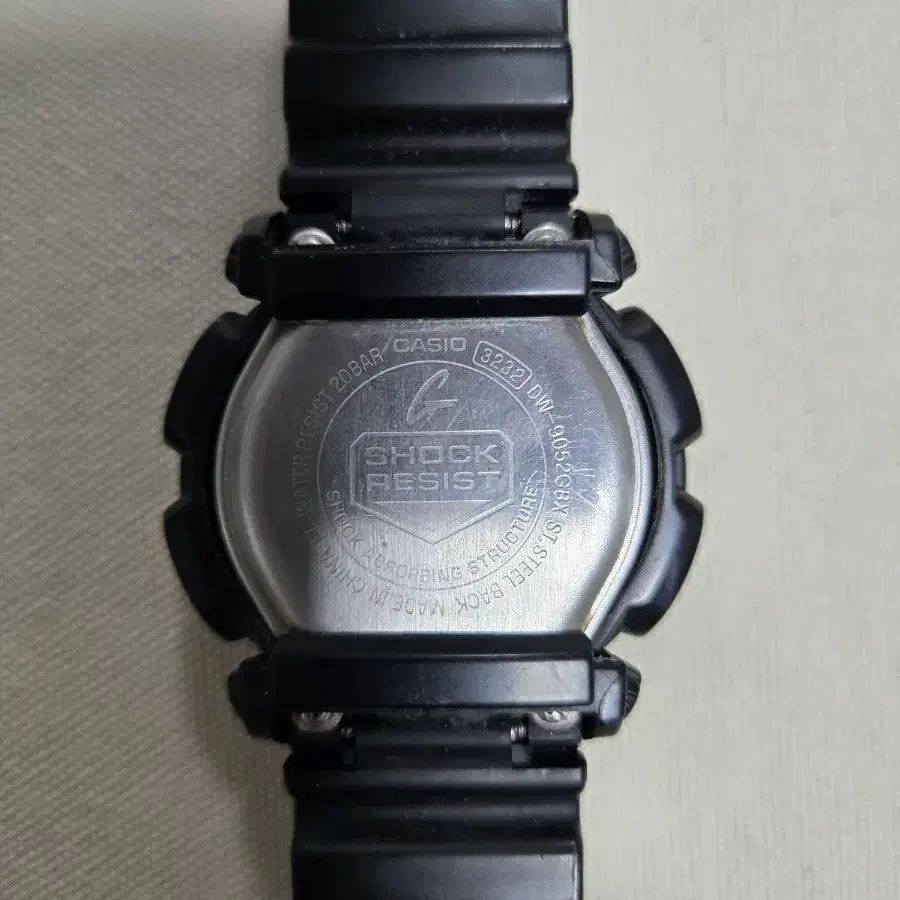 G-Shock dw-9052gbx