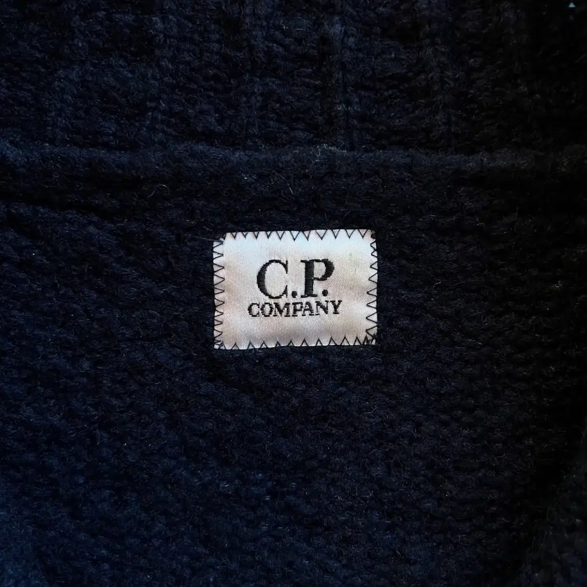 C.P. Company 하프 집업