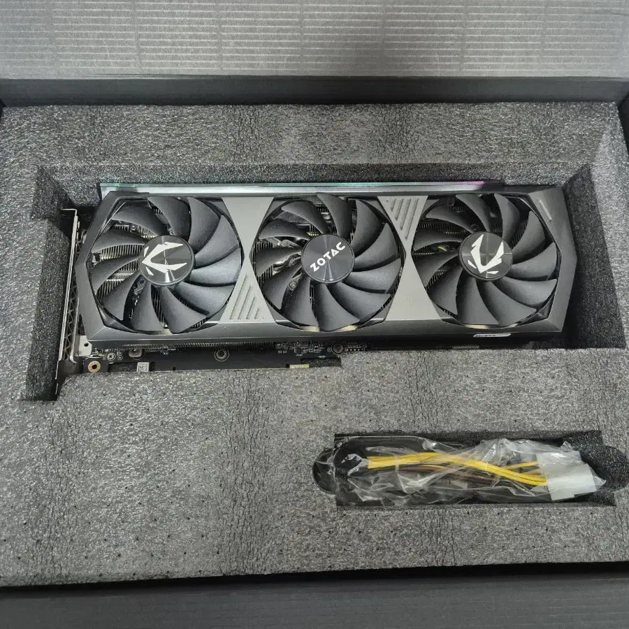 ZOTAC RTX 3070 TI 팝니다