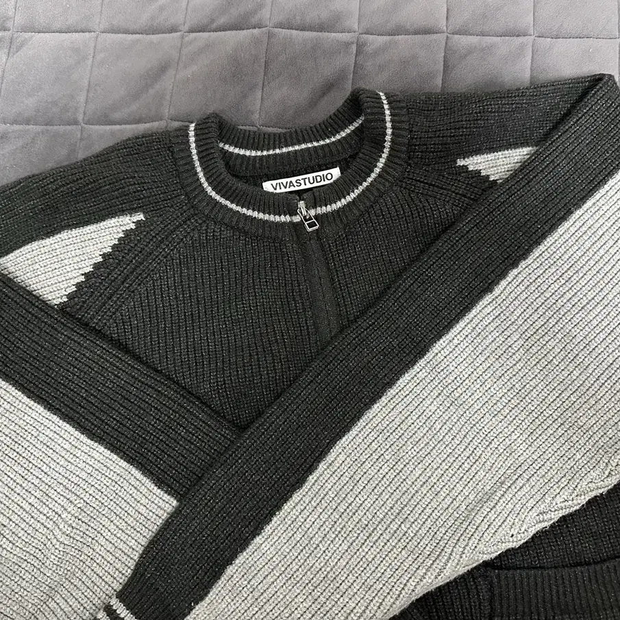 비바스튜디오 KNIT ZIP UP CARDIGAN [BLACK]/S