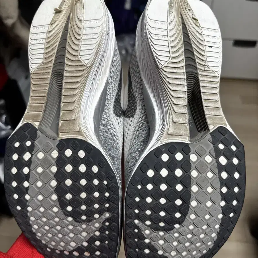 Nike ZoomX Vaporfly Next% 3 White Grey