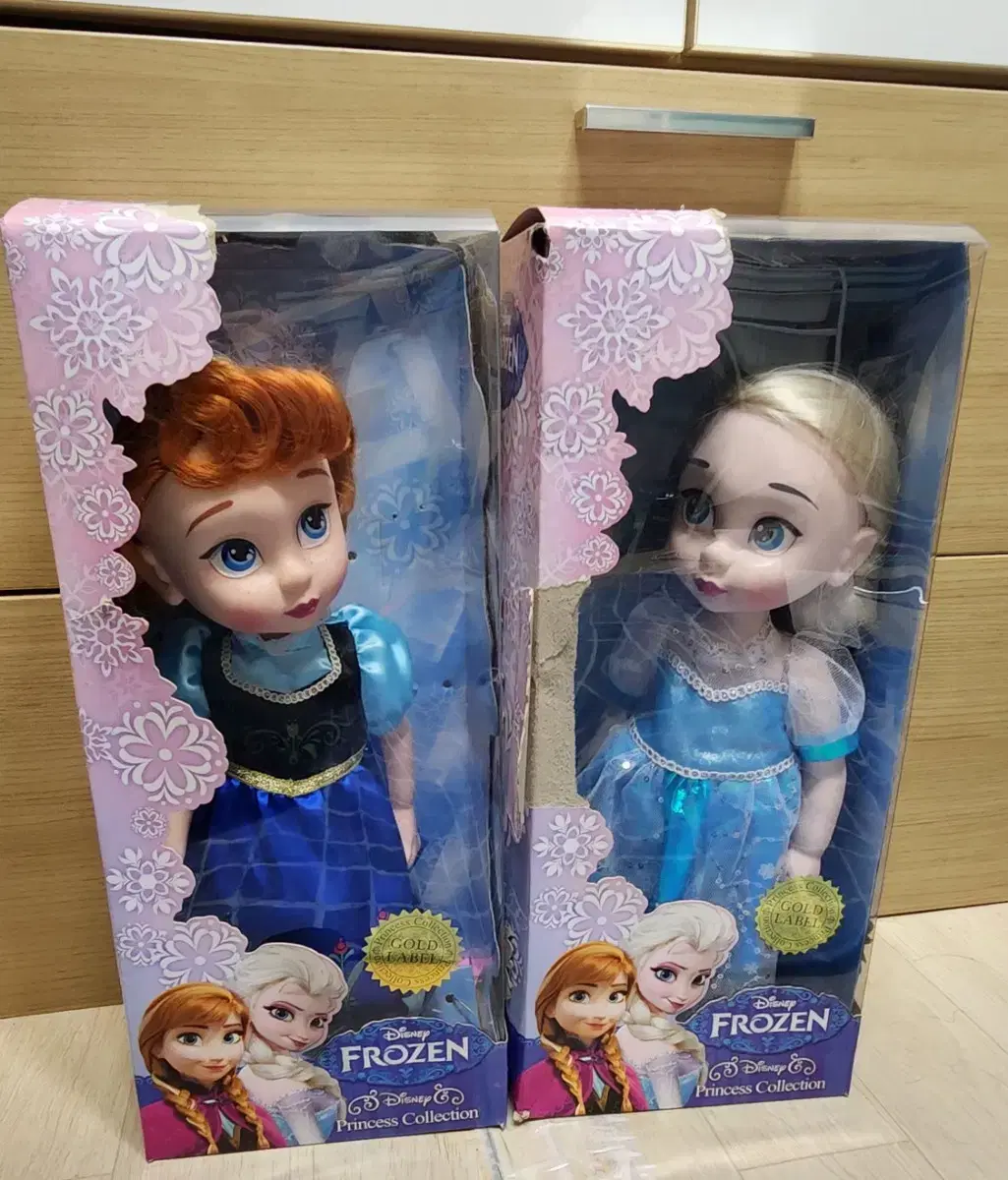 Disney Princess Kelpotion Golden Bells Elsa & Anna 2PcsBulk