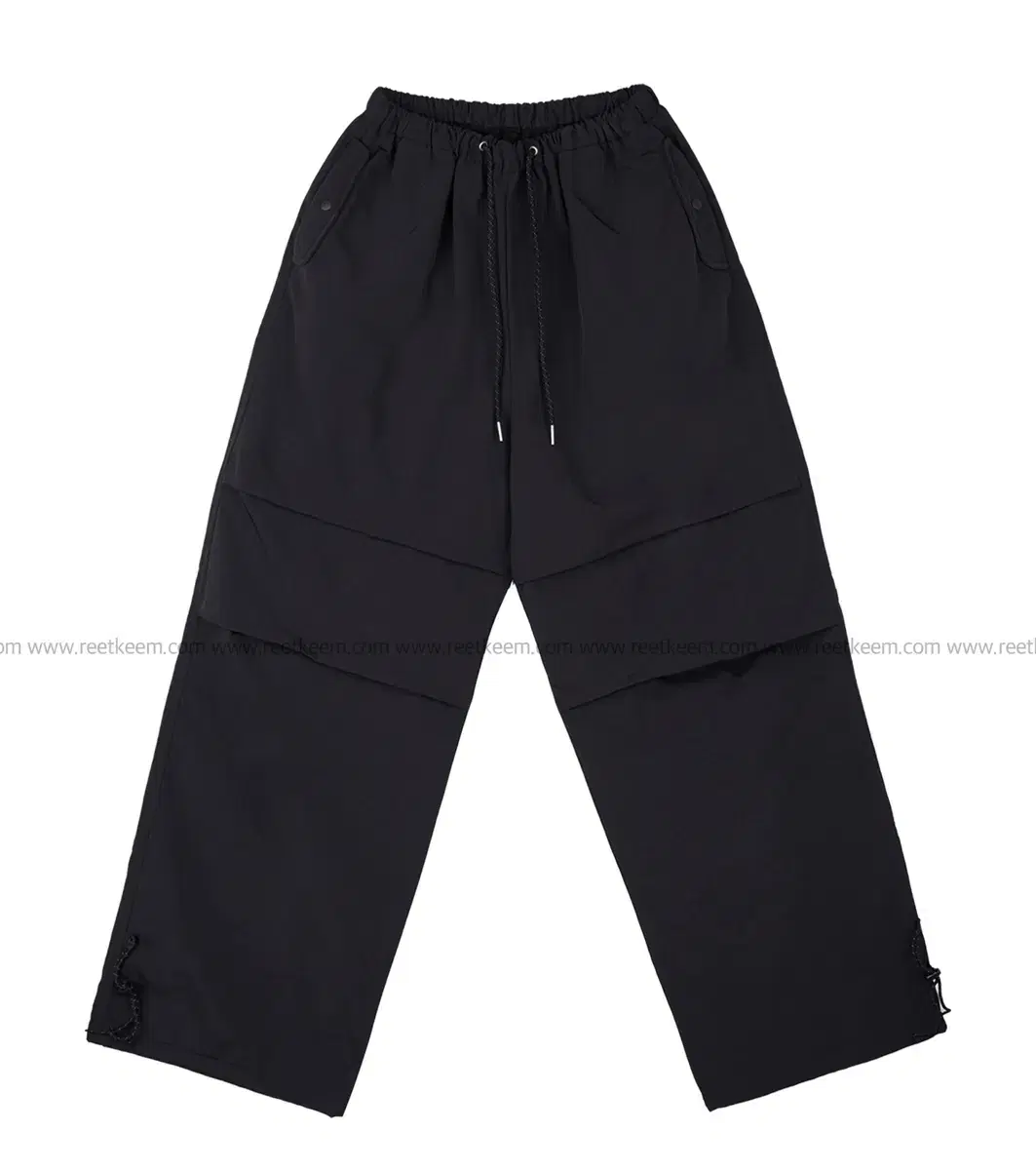 [새제품] 릿킴 SNUG PARACHUTE PANTS 블랙