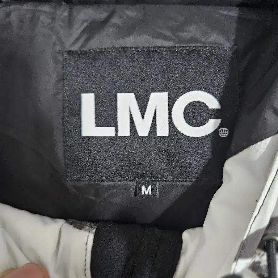 LMC 아노락패딩 M