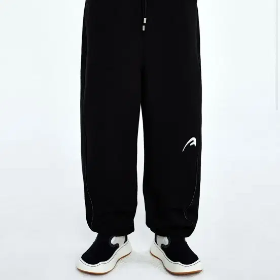 아더에러 23SS A-peec logo sweatpants A2