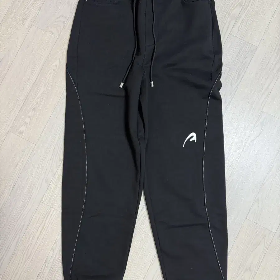 아더에러 23SS A-peec logo sweatpants A2