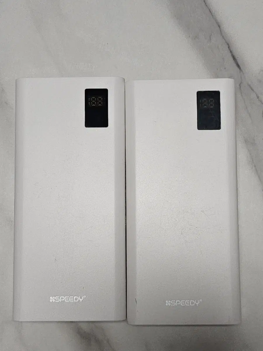 스피디 보조배터리 2개 20000mah