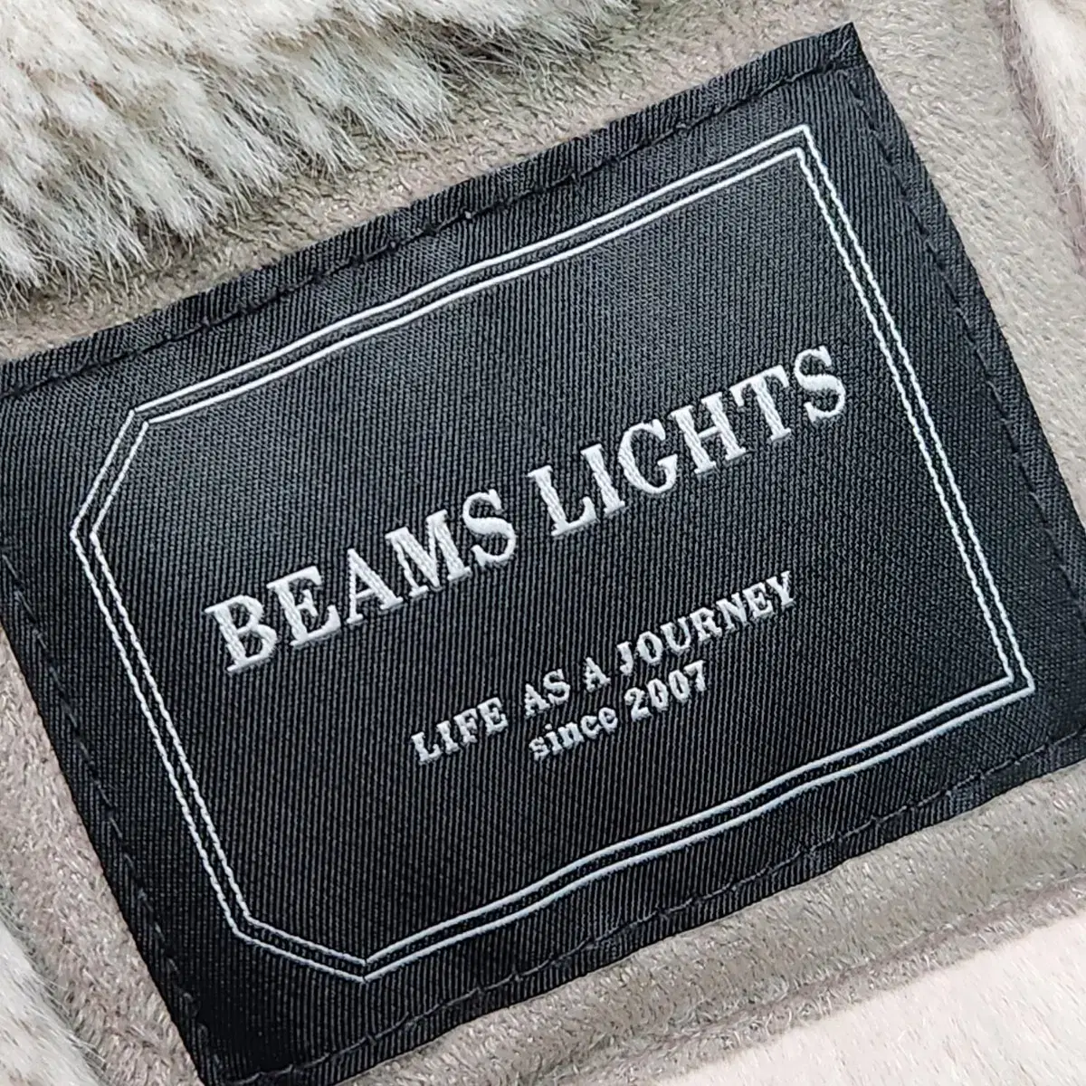 빔스라이트BEAMS LIGHTS무스탕