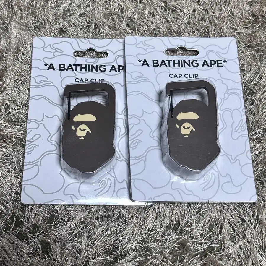 A Bathing Ape 베이프 캡 클립 2개