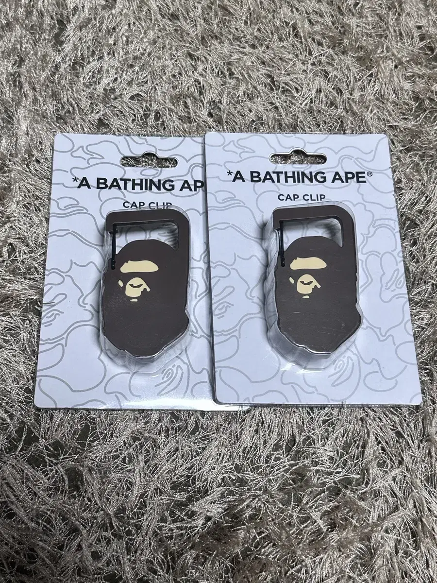 A Bathing Ape 베이프 캡 클립 2개