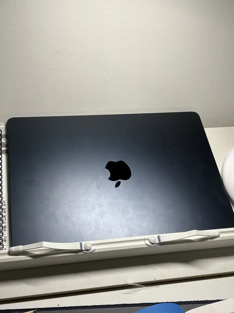 MacBook Air 13 M2, 16GB