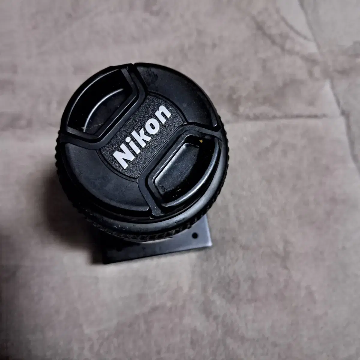 니콘 NIKKOR AF 28m/2.8D 렌즈