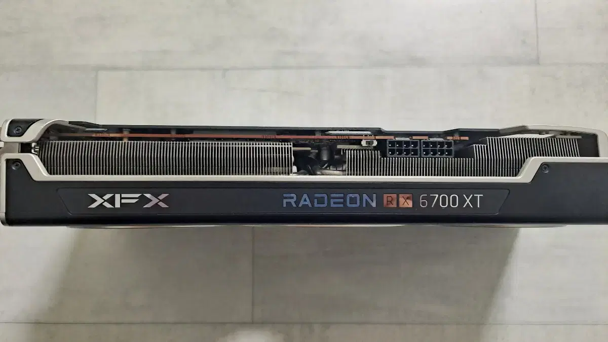 XFX MERC 라데온 RX 6700 XT 12GB 판매합니다.