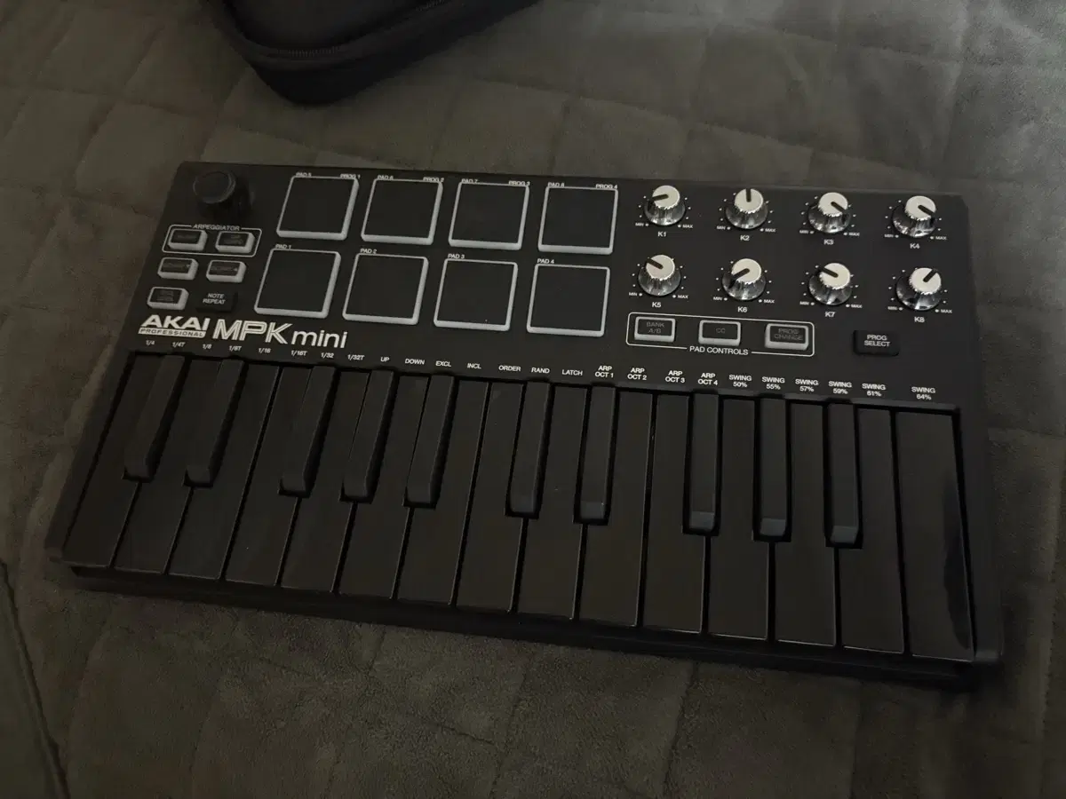 Akai mpk mini 키보드