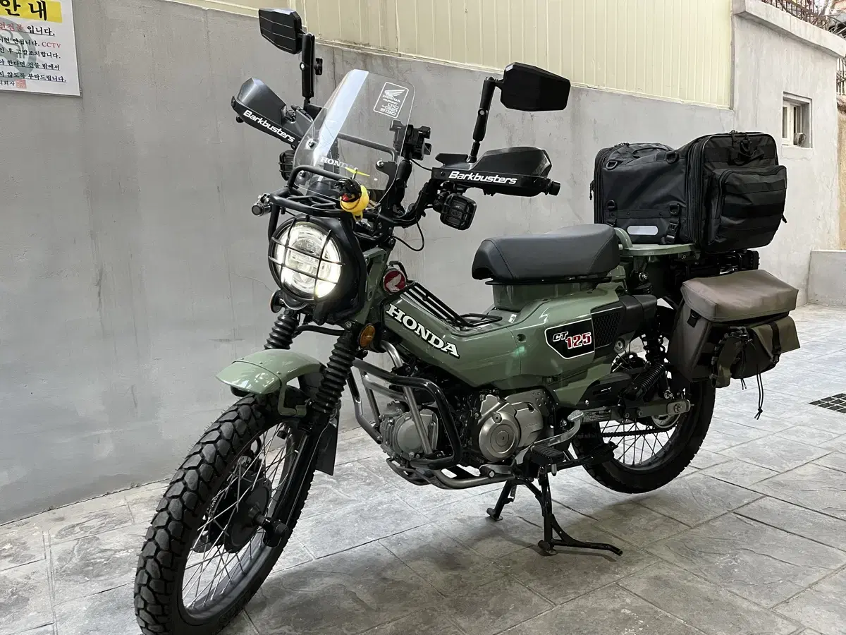 헌터커브ct125그린 무사고 풀옵 1500km