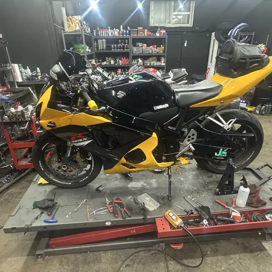 2005 gsx-r750