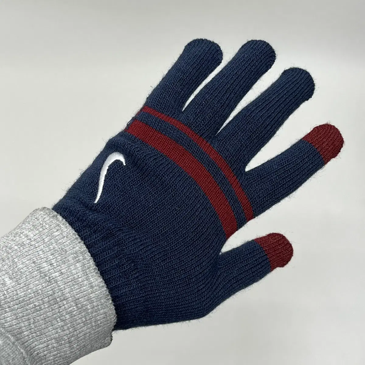 NIKE sport Gloves ( smart Touch ! )