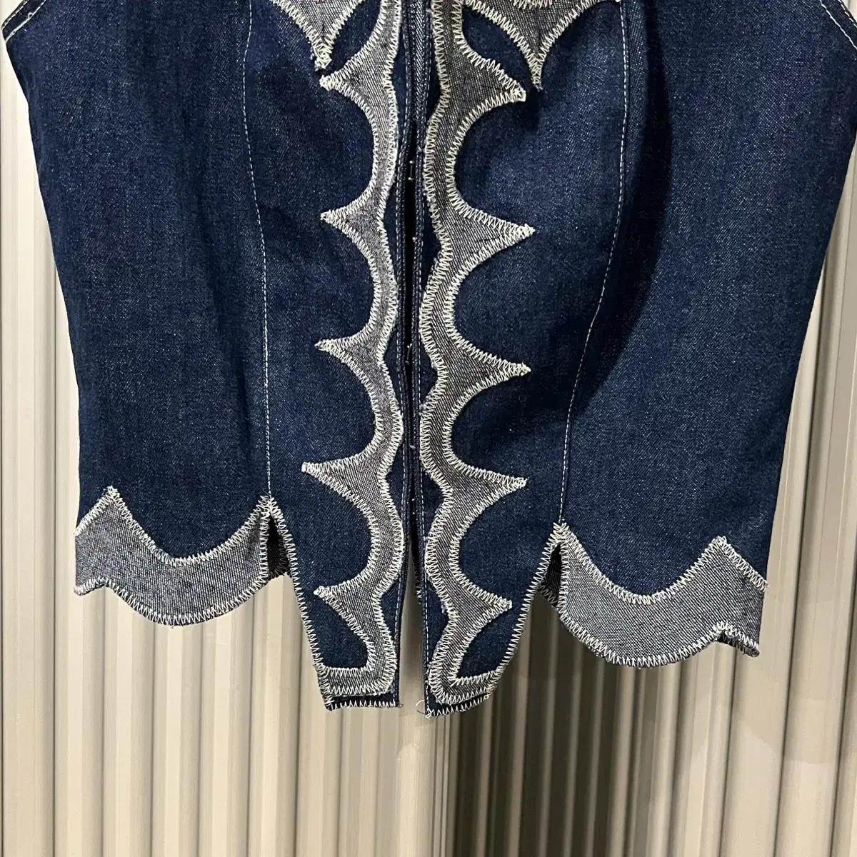 Anna Sui vest