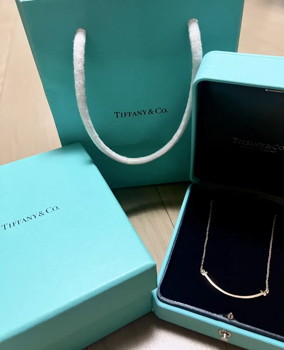 Tiffany T Smile Necklace 18k Rose Gold