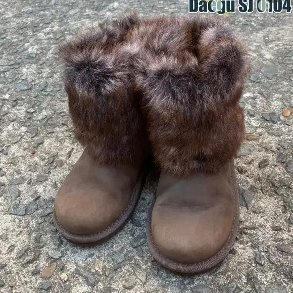 200 어그 UGG Ellee 초콜릿 부츠 윈터부츠