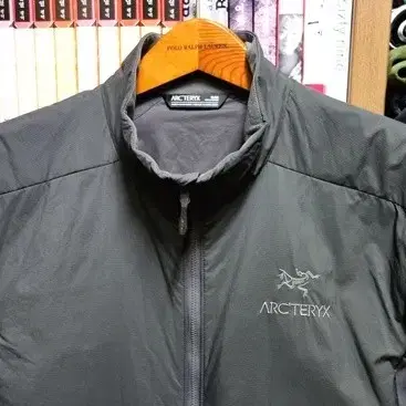 Arcteryx 아크테릭스 아톰 자켓 그라파이트 M (100)