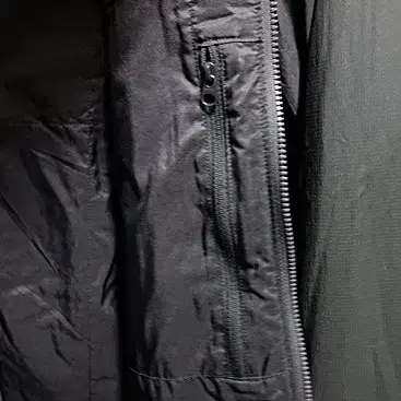 Arcteryx 아크테릭스 아톰 자켓 그라파이트 M (100)