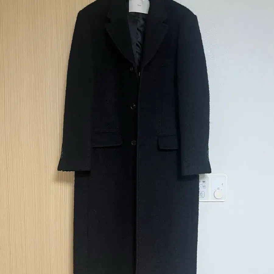 UNISEX 2-WAY 3 BUTTON BOUCLE WOOL COAT