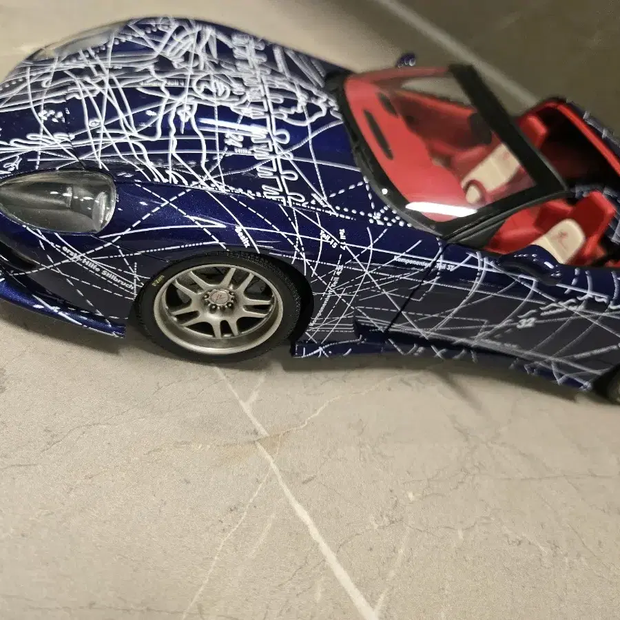 오토아트 CALLAWAY C12 MUKO ART CAR  1:18