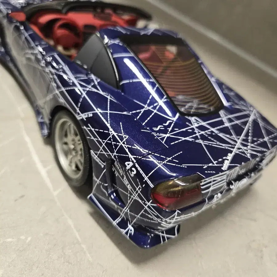 오토아트 CALLAWAY C12 MUKO ART CAR  1:18