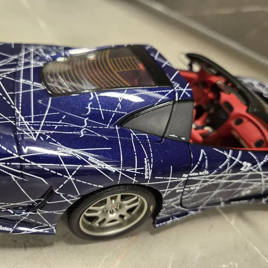 오토아트 CALLAWAY C12 MUKO ART CAR  1:18