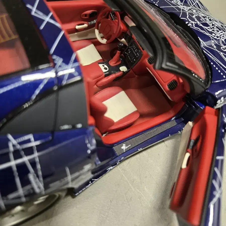 오토아트 CALLAWAY C12 MUKO ART CAR  1:18