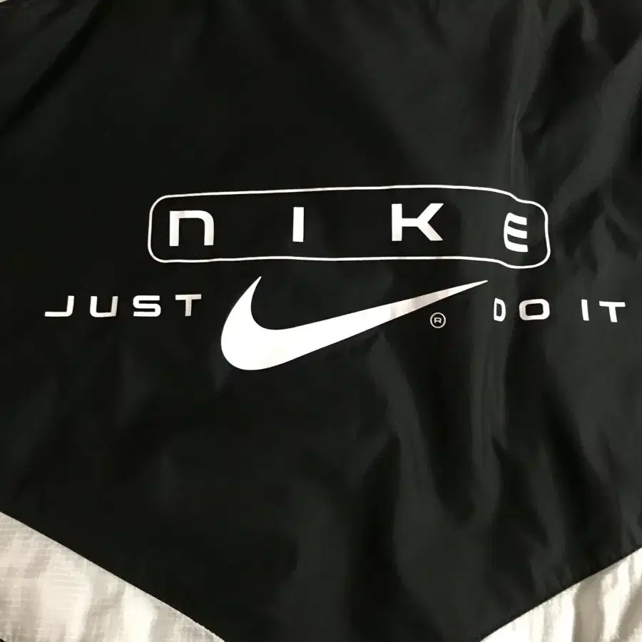 Nike 나이키 바람막이