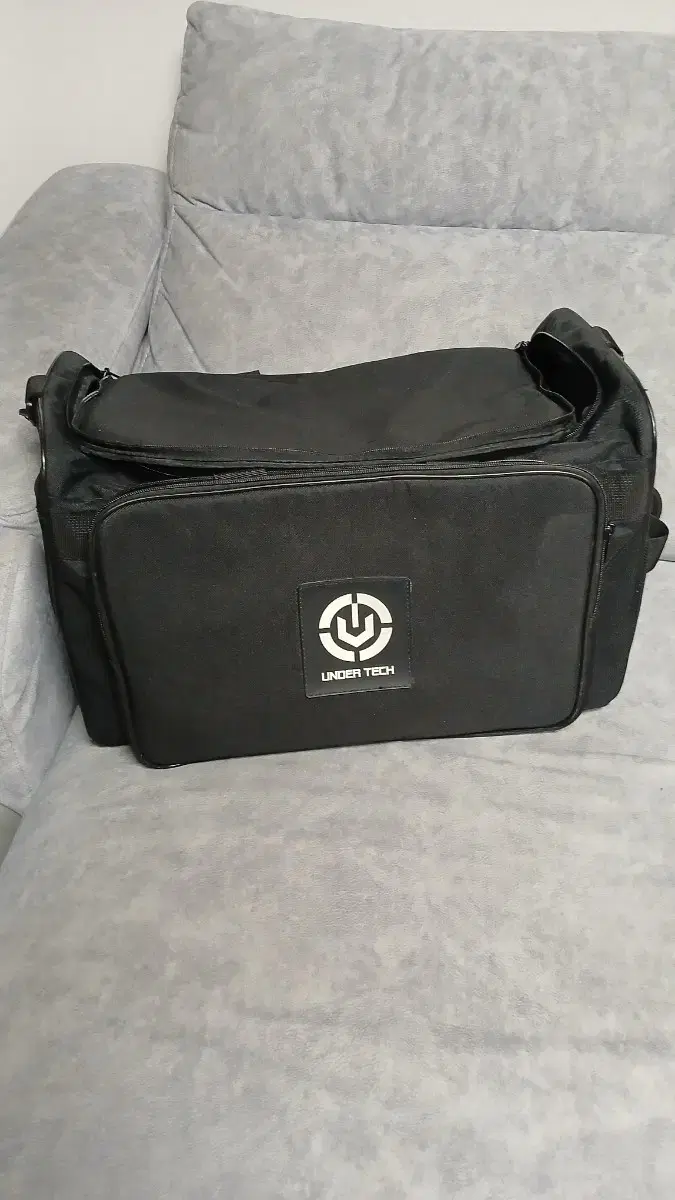 Underthetech Medium Double Bag